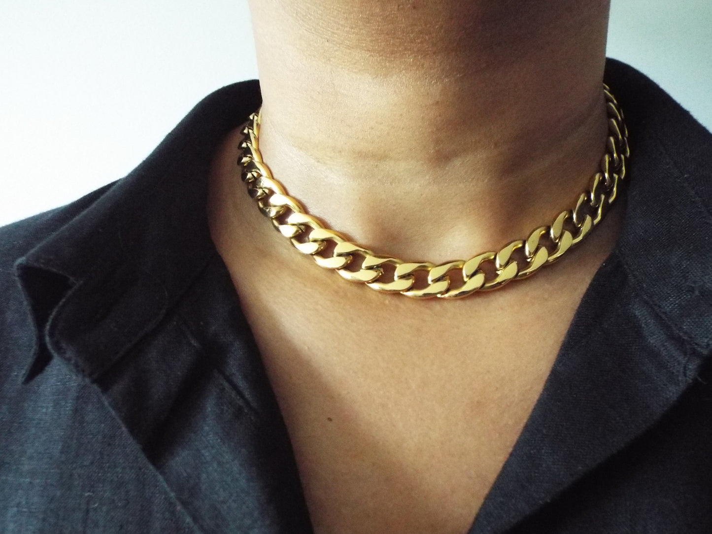 Shereez Choker Necklace