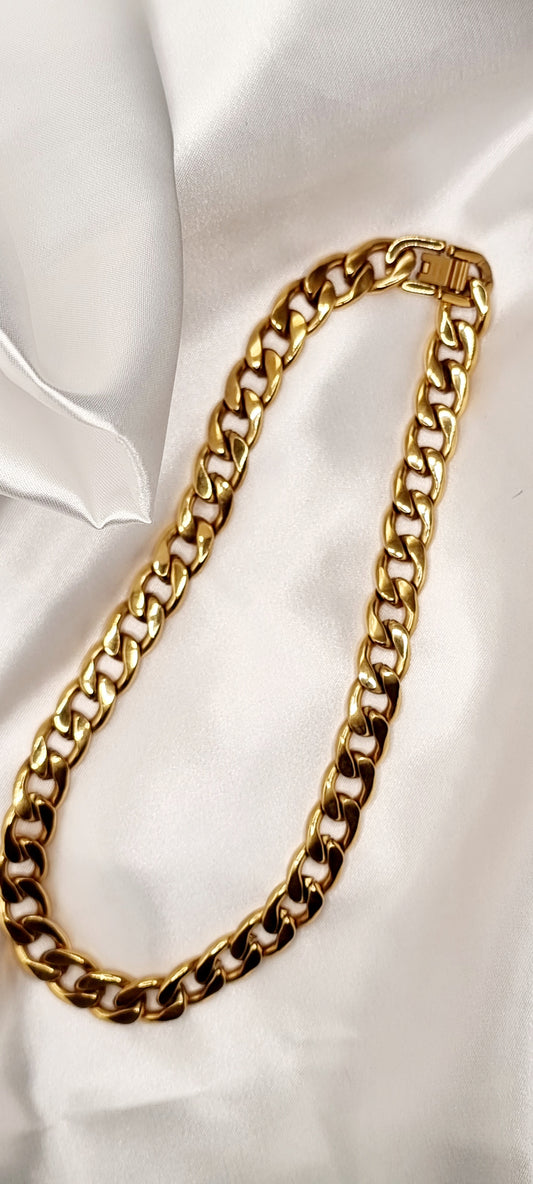 Shereez Choker Necklace